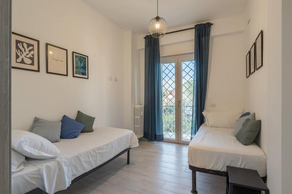Apartmán Cinema House In Cinecitta Řím Exteriér fotografie